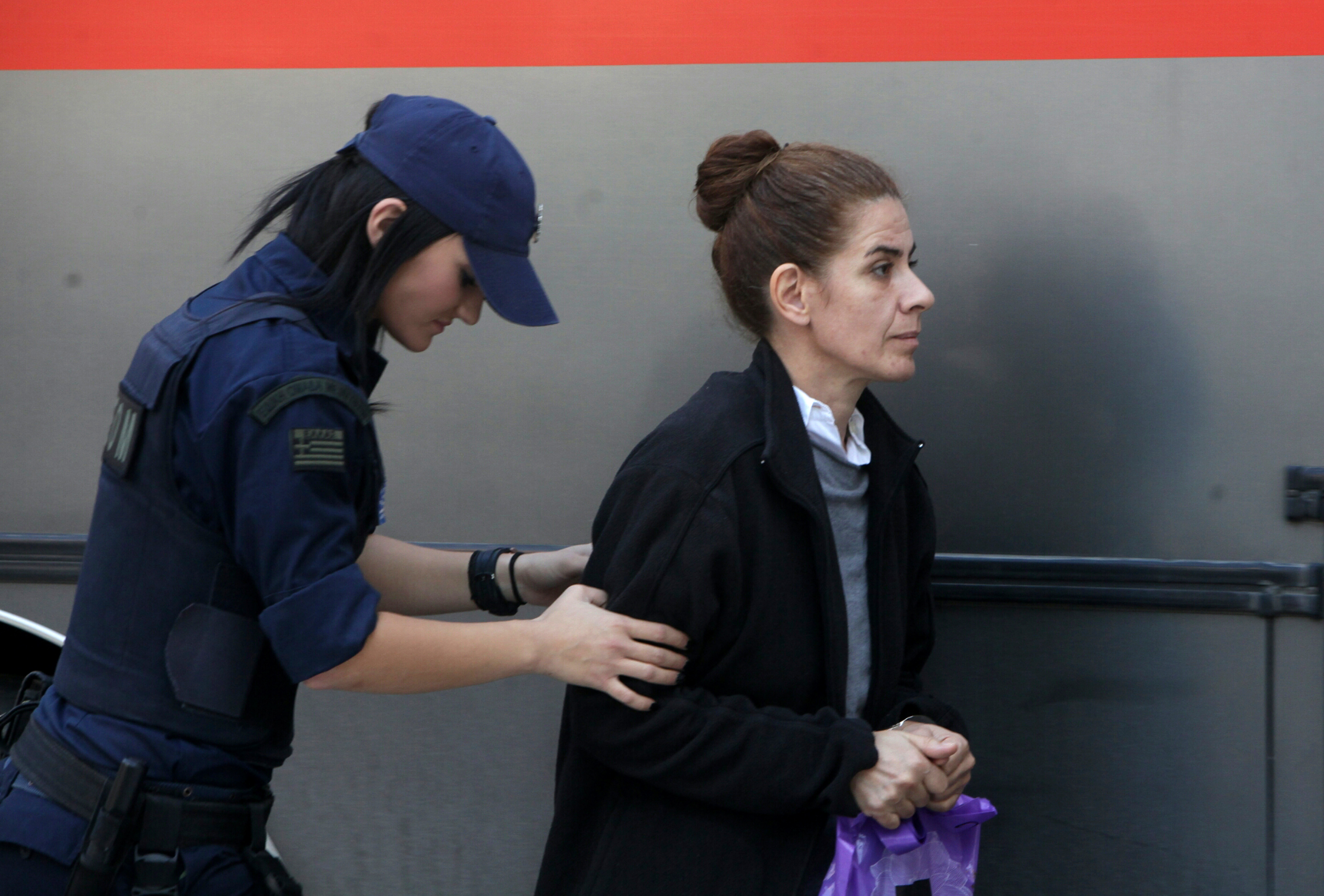 Αποφυλακίζεται η Αρετή Τσοχατζοπούλου; – Ναι από τους εισαγγελείς για την κόρη του Άκη – Όχι για την Βίκυ Σταμάτη