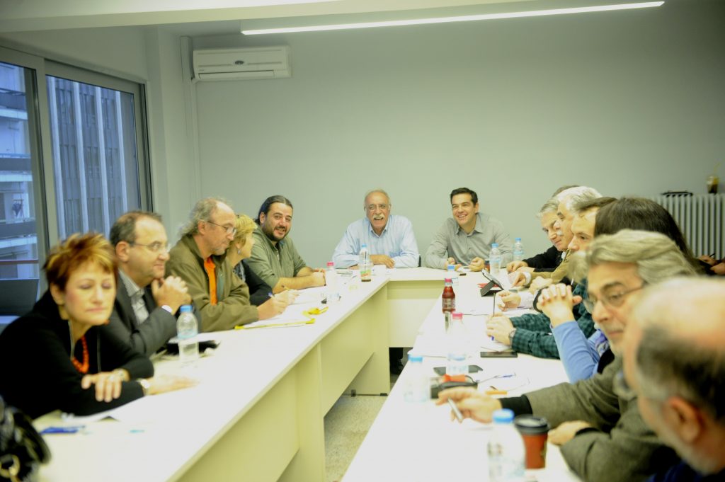“Στα όπλα” ο ΣΥΡΙΖΑ – Συνεδριάζει η Πολιτική Γραμματεία