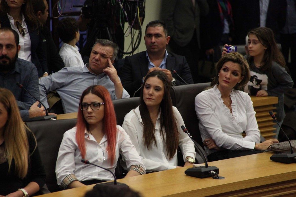 ΟΝΝΕΔίτισσες σε ομιλία Τζιτζικώστα