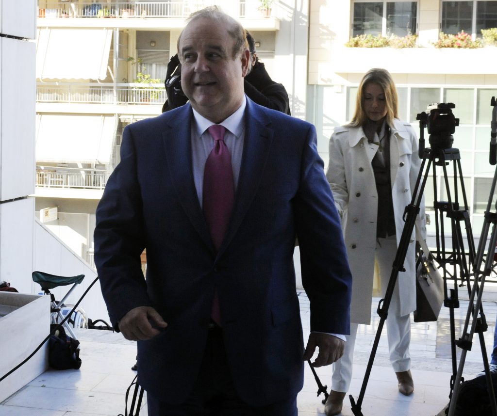 Ένα απίστευτο μπάχαλο! Χαϊκάλης: Ο Αποστολόπουλος μου έλεγε ποιός πολιτικός αρχηγός τα παίρνει – Τα πήρε πίσω όλα για τα 5.000 ευρώ