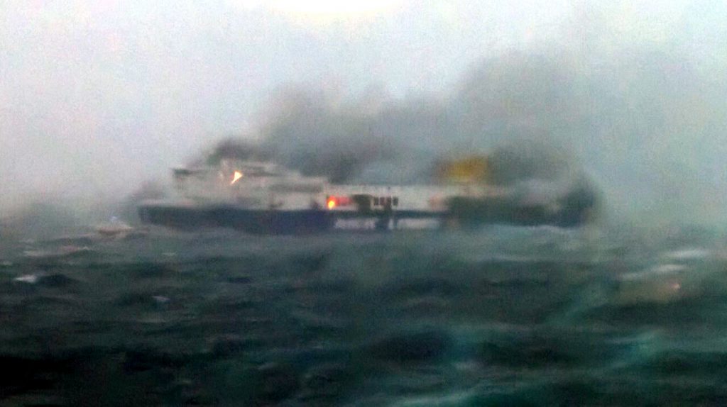 Norman Atlantic: Λείπουν ηχητικά από το μαύρο κουτί – Δεν έχουν ερευνήσει ακόμα όλο το πλοίο!