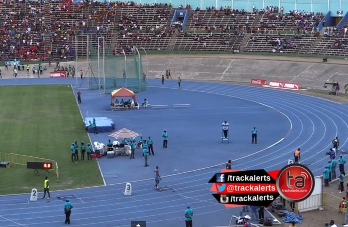 Μπολτ:Ηττήθηκε σε αγώνα σκυταλοδρομίας 4Χ100