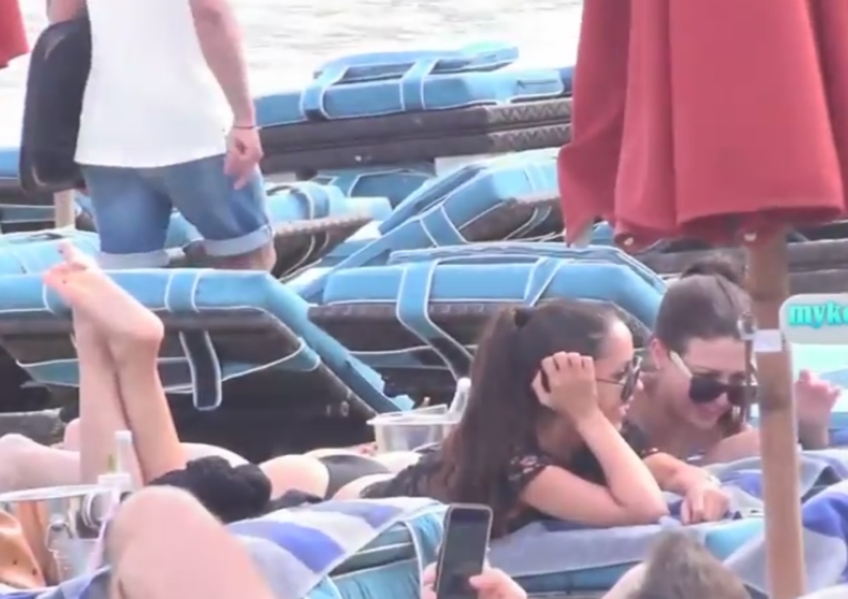 Μύκονος:Τα κορίτσια του Μάη