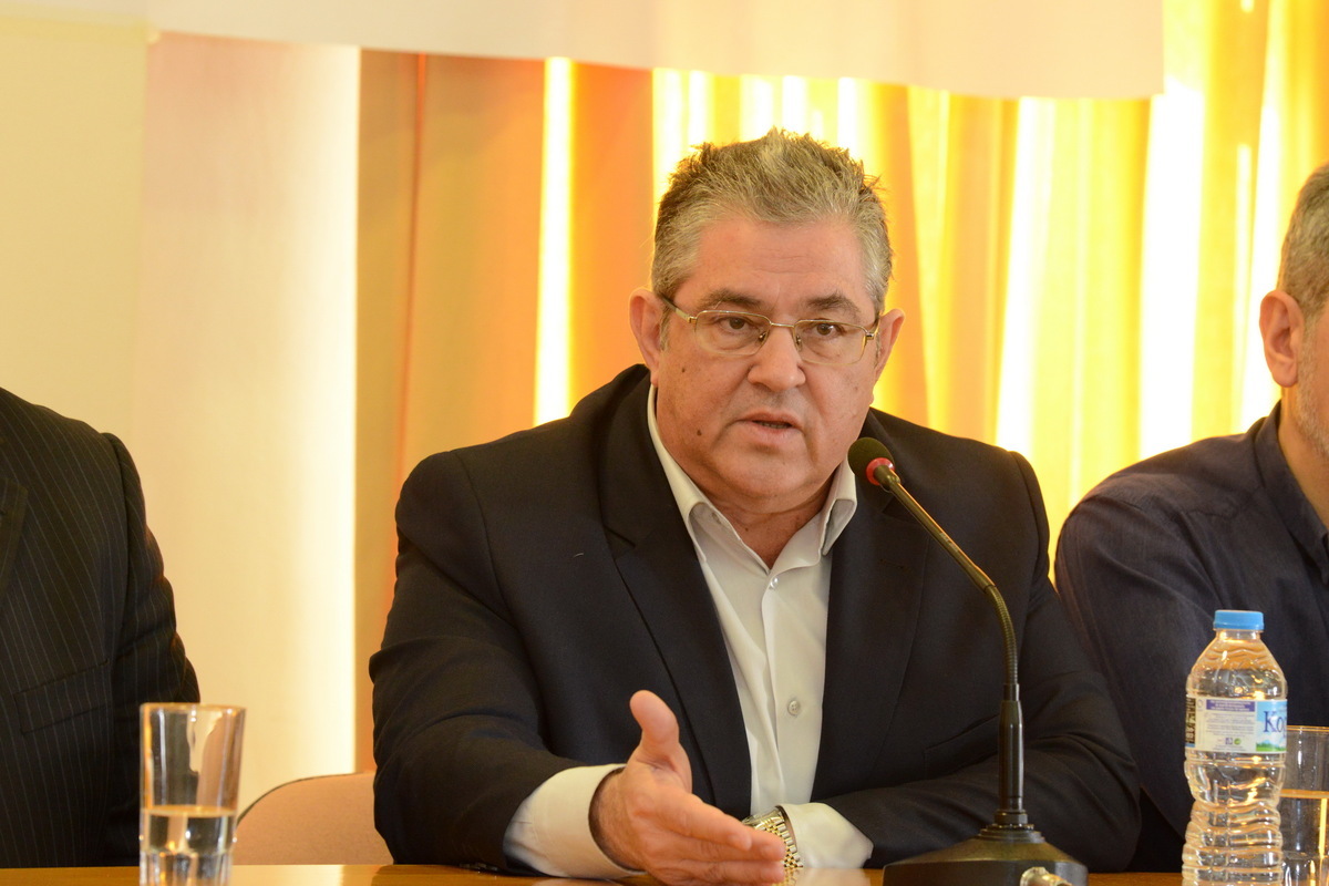 Κουτσούμπας: «Διαφημιστική απάτη» η «σκληρή διαπραγμάτευση»