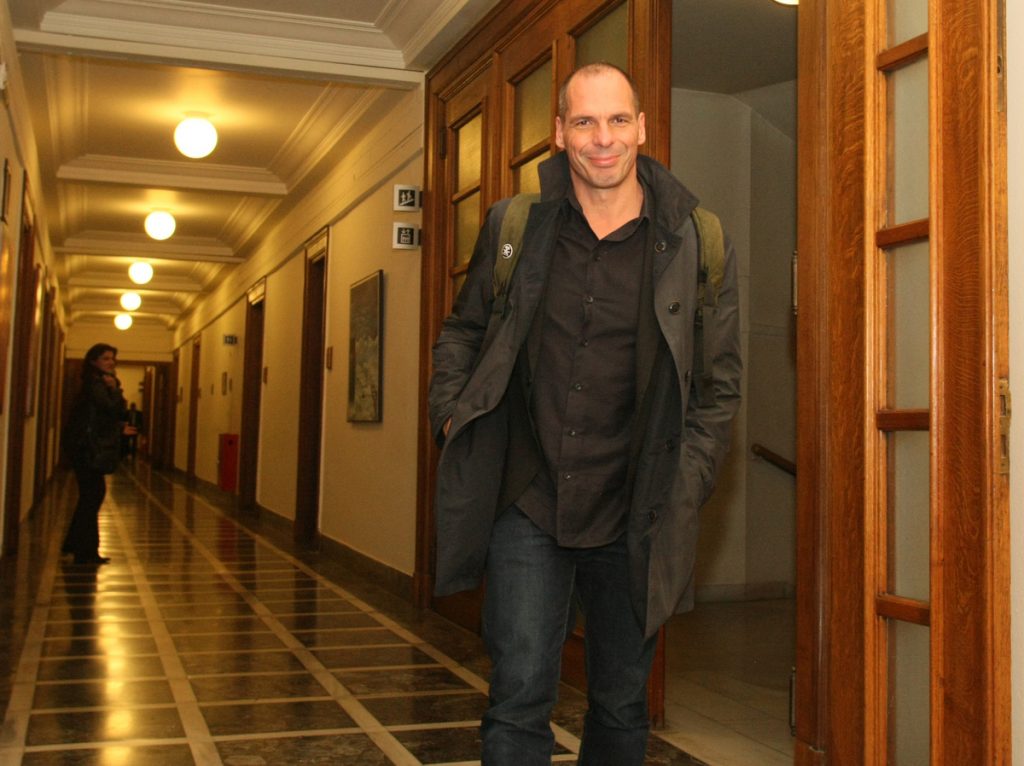 Τηλεδιάσκεψη με τους “θεσμούς” είχε ο Γιάνης Βαρουφάκης