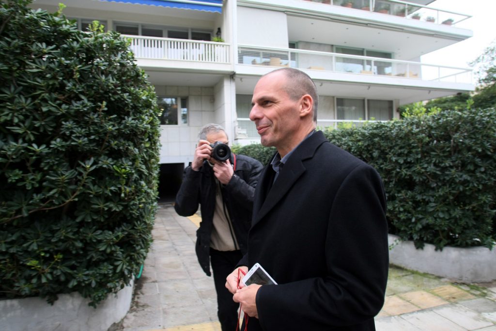 ΣΥΡΙΖΑ: Ποιός θα γίνει “σκιά” του Βαρουφάκη