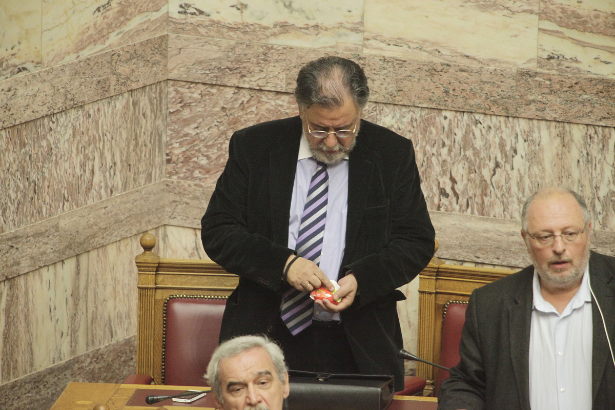 Ως αρθρογράφος, ο κ. Πανούσης μιλάει σωστά, αλλά…