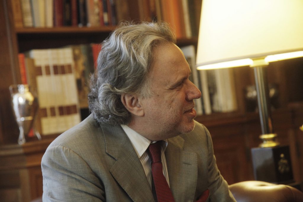 ΝΔ: Πρώτη φορά στην ιστορία δύο ζευγάρια υπουργών βρίσκονται στην κυβέρνηση