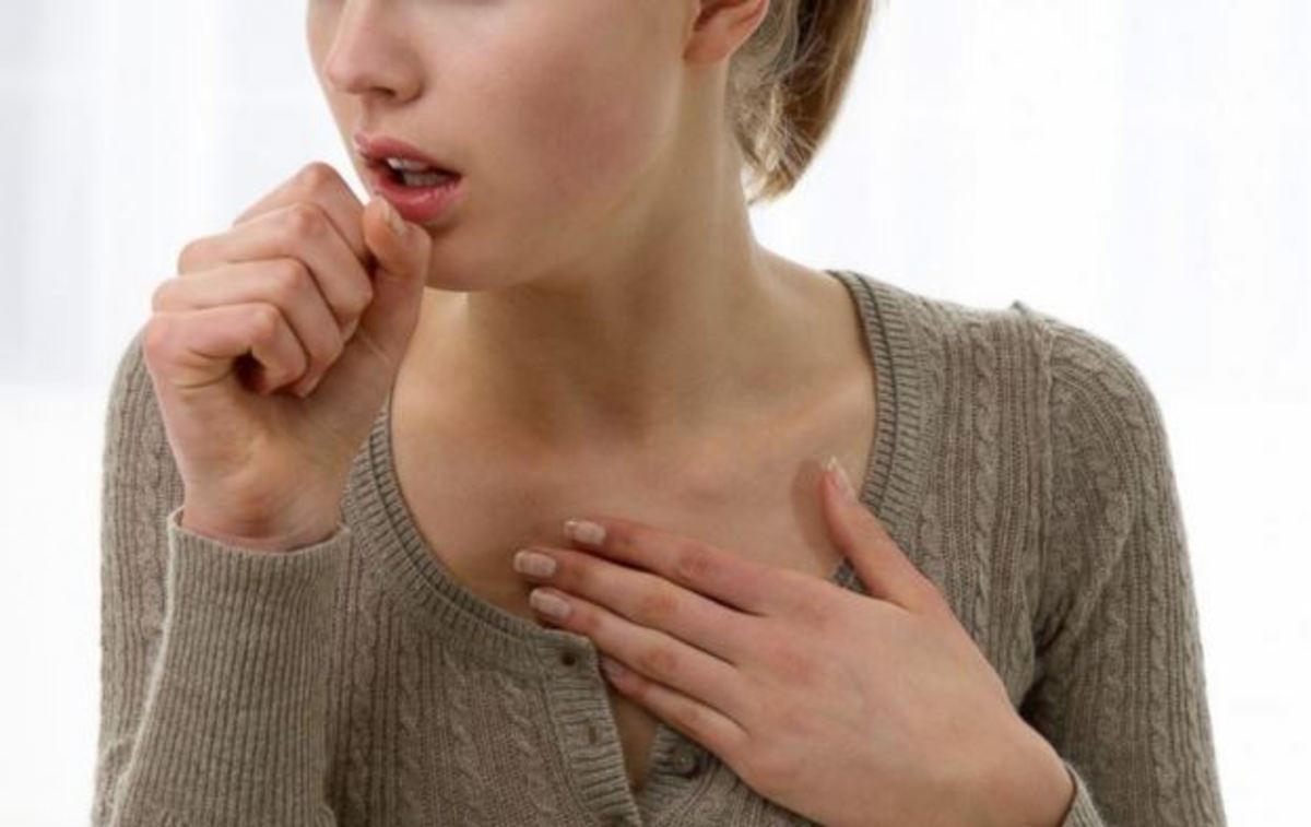 Βήχας: Πώς πρέπει να τον αντιμετωπίσετε σωστά στο σπίτι