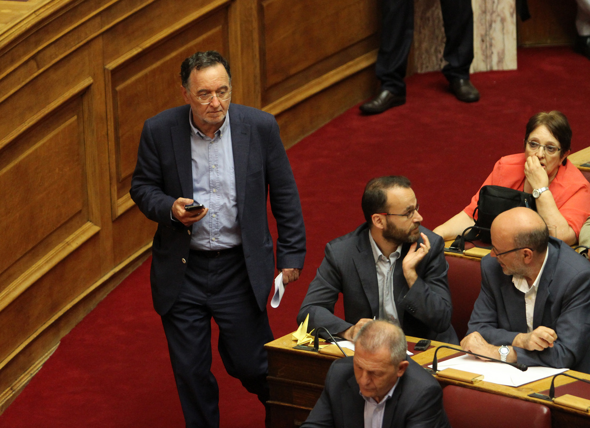Κουτσούμπας περιμένει Λαφαζάνη