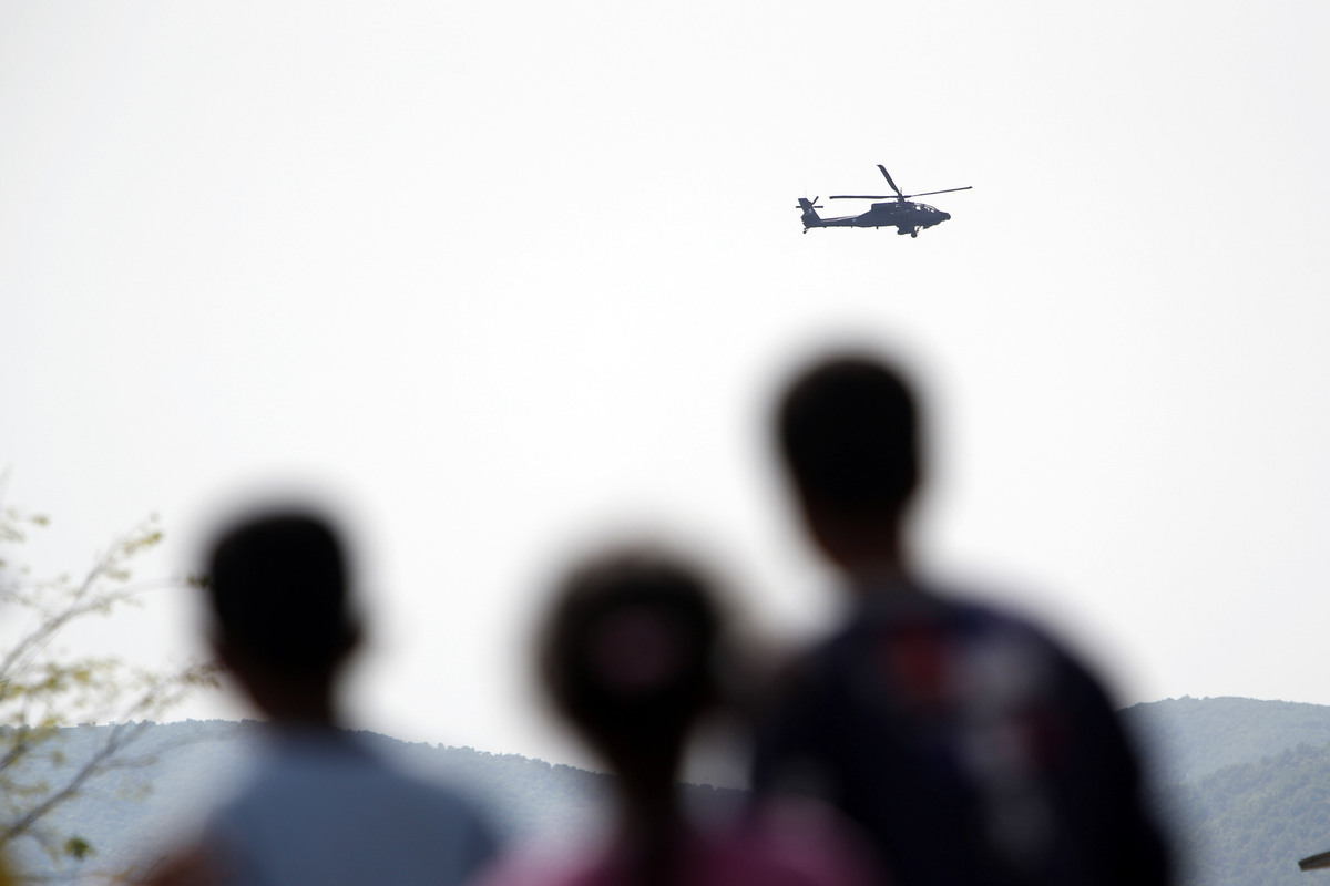 Η άσκηση του Καμμένου στην Ειδομένη τρομοκράτησε τα προσφυγόπουλα