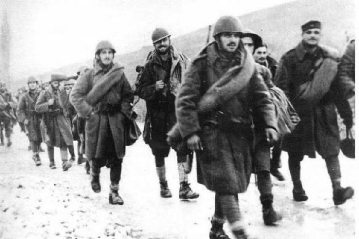 28η Οκτωβρίου 1940: Η ομηρία 5 Ιταλών πιλότων από έναν Κρητικό αγροφύλακα! [pics]