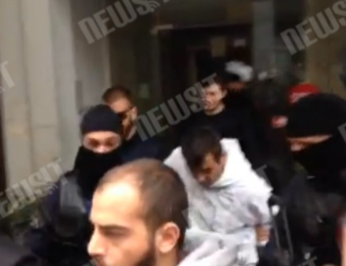 Στον εισαγγελέα ο πιστολέρο