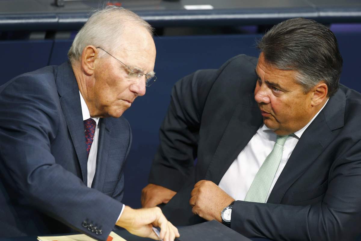 Σόιμπλε: «Θα ήταν ανεύθυνο να μη δώσουμε στην Ελλάδα τη δυνατότητα μίας νέας αρχής»