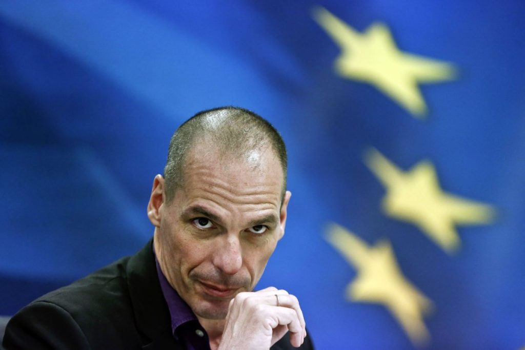 Varoufakis 007! Φοιτητές, τουρίστες και νοικοκυρές θα είναι μυστικοί πράκτορες και θα ελέγχουν όσους δεν κόβουν αποδείξεις!