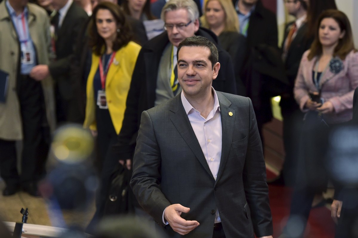 Spiegel: Σημαντική νίκη του Αλέξη Τσίπρα