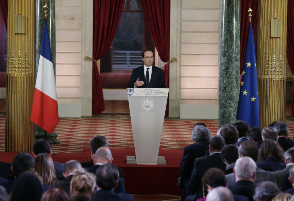ΔΕΙΤΕ LIVE: Την συνέντευξη του Φρανσουά Ολάντ