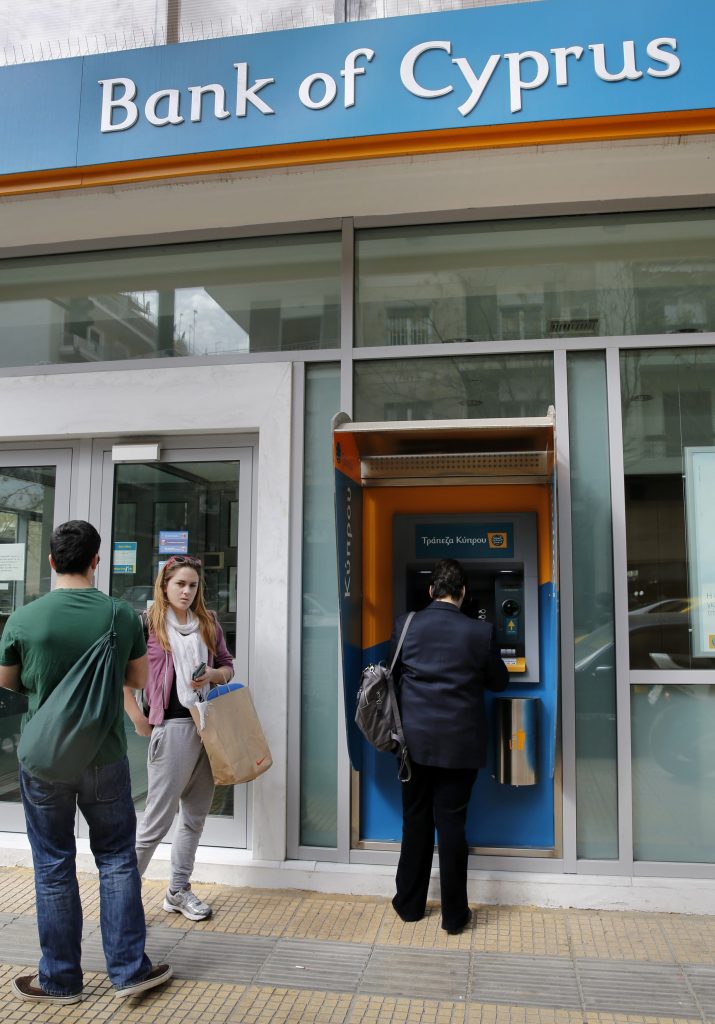 Πιθανό να μην ανοίξουν ξανά Τράπεζα Κύπρου και Λαϊκή – Εκβιασμός της Τρόικας δεν δέχεται το εναλλακτικό σχέδιο
