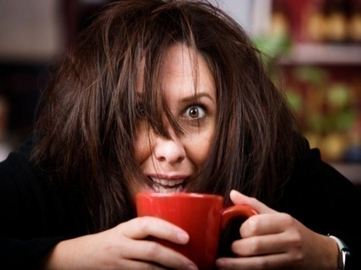 Αν νιώσετε αυτά τότε πίνετε πολλούς καφέδες – Συμπτώματα από υπερβολική καφεΐνη
