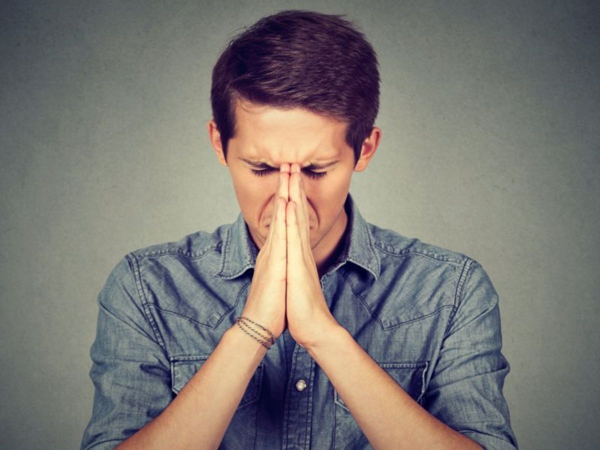 Η επιστήμη εξήγησε το πώς και γιατί η θρησκεία “ικανοποιεί” τον εγκέφαλο ορισμένων ατόμων