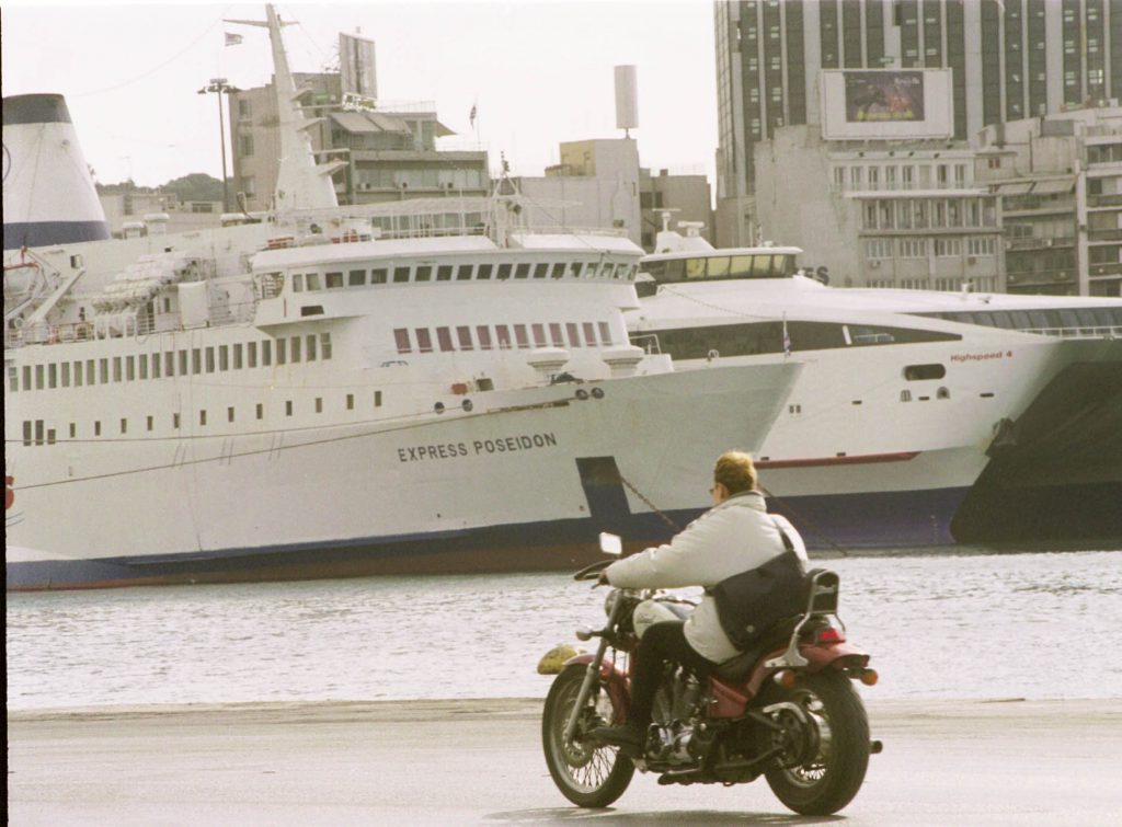 Πρέβεζα: 20χρονος παρέσυρε μοτοσικλετιστή κοντά στο λιμάνι