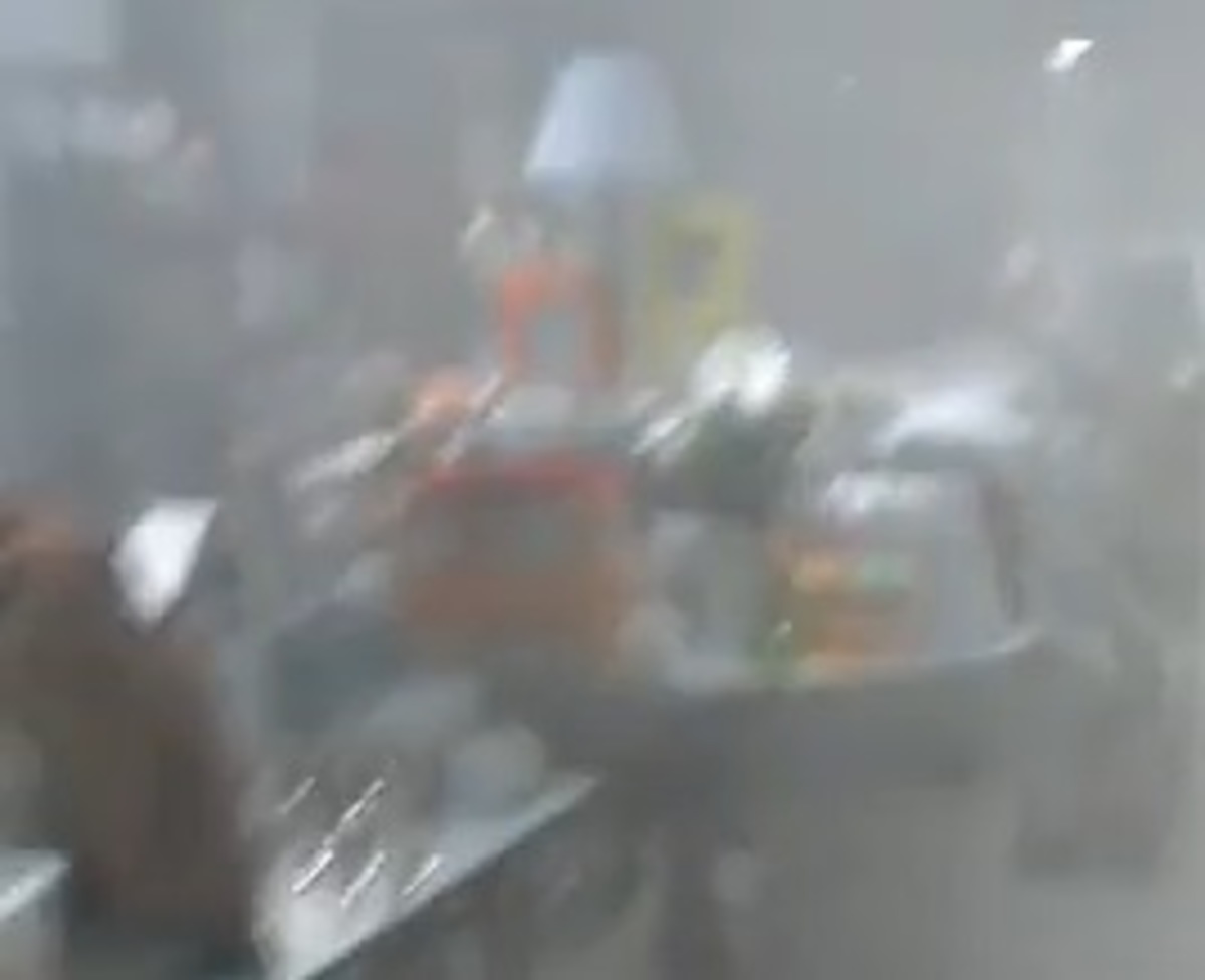 Πυρπόλησαν κατάστημα στη Θεσσαλονίκη