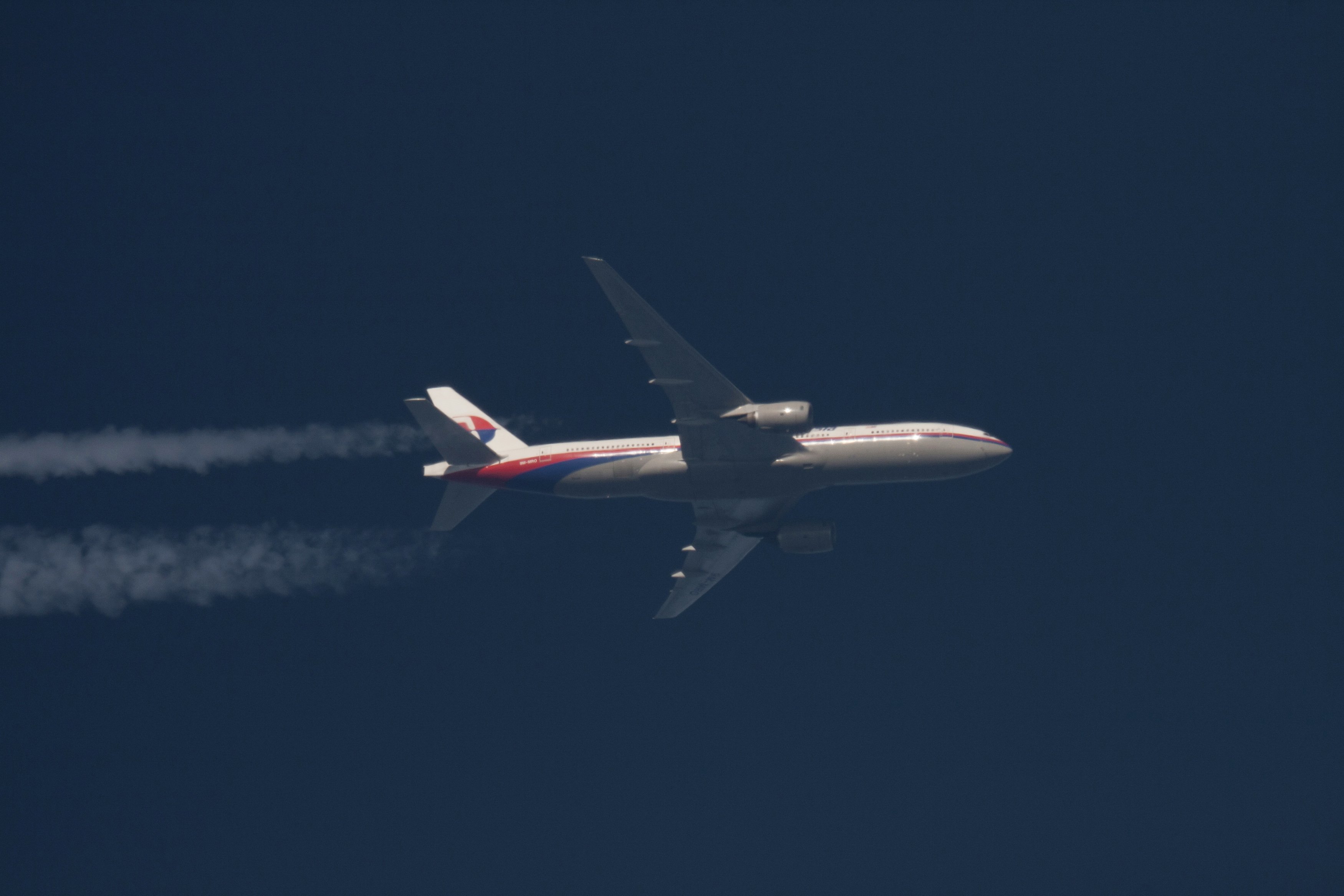 Ποιός πιλοτάριζε το Boeing 777 της Malaysian Airlines; Είχε επιβάτης της μοιραίας πτήσης γνώσεις αεροπλοϊας;