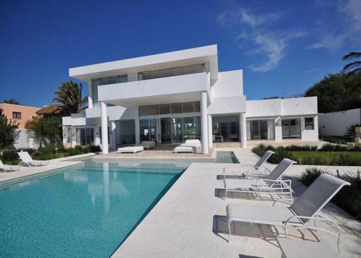 Δες πού κάνουν τις πολυτελείς διακοπές τους οι αστέρες του Χόλιγουντ!