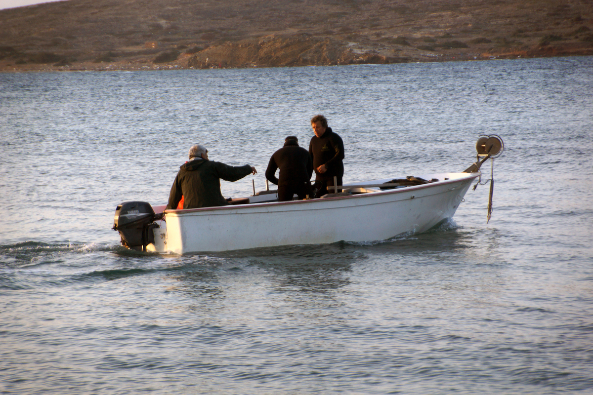 Οι προσπάθειες για τον εντοπισμό των ψαράδων - ΦΩΤΟ EUROKINISSI