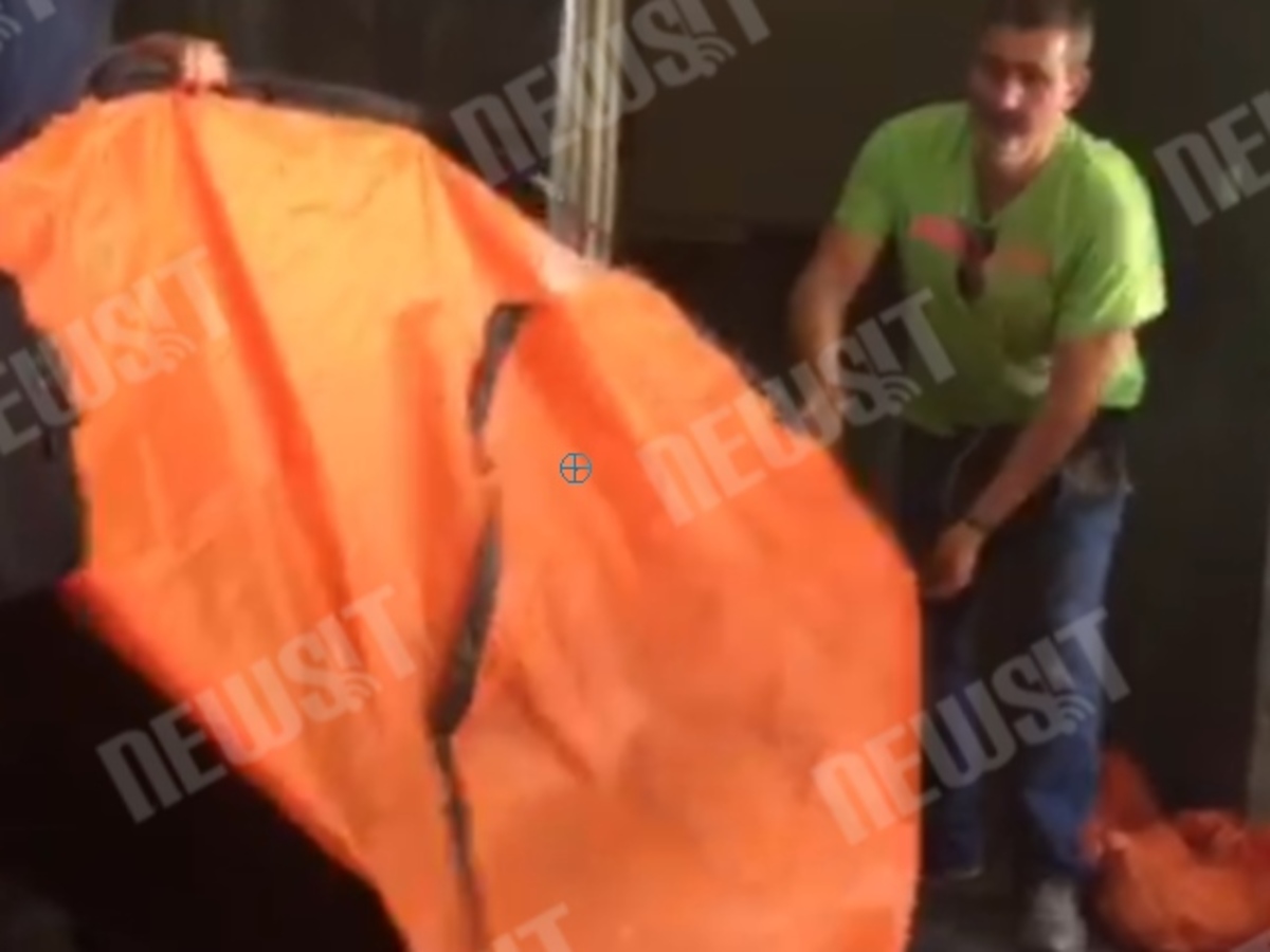 Έστησαν αντίσκηνα στο υπουργείο Εργασίας
