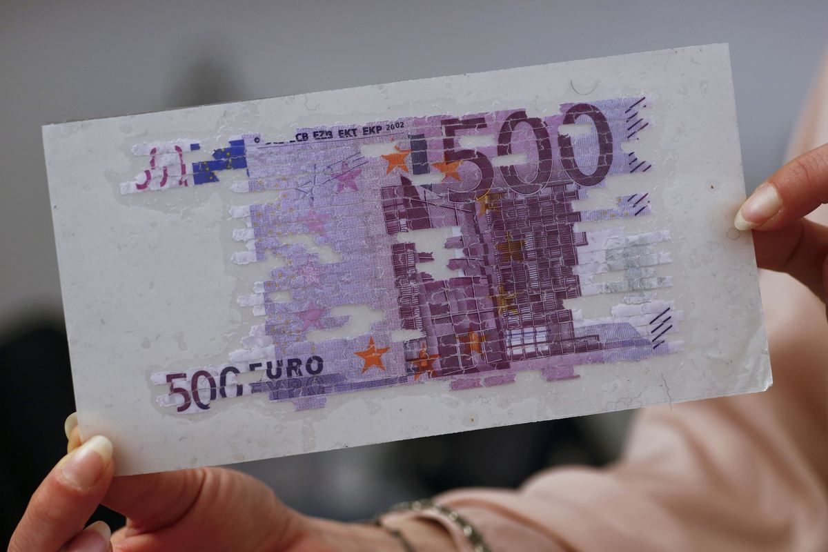 Τέλος και επίσημα το 500 ευρώ – Τι θα συμβεί σε όσους έχουν