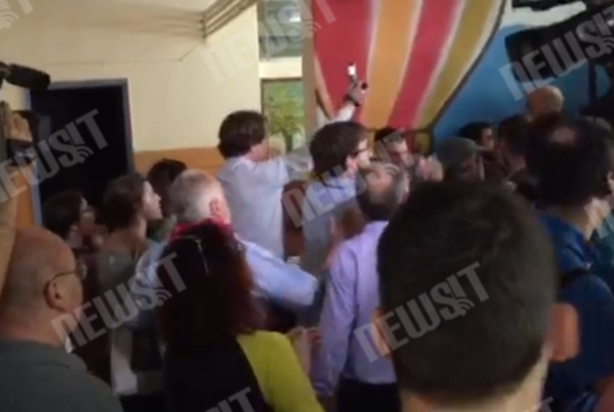 Η είσοδος του Τσίπρα