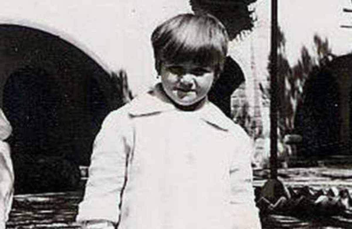 Ποιά είναι η διάσημη παρουσιάστρια στην παιδική της ηλικία;