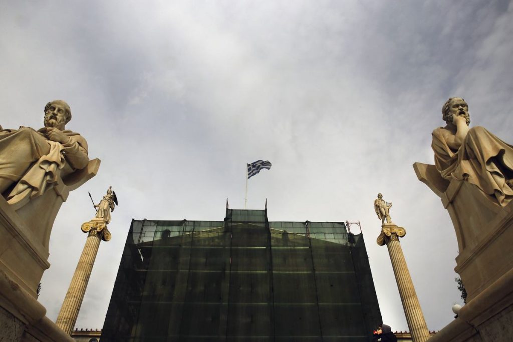 Τα χρώματα της διαπραγμάτευσης! Κυβέρνηση: Έχει βρεθεί κοινός τόπος με τους θεσμούς – Δεν είναι πλέον αγκάθια το εργασιακό και το ασφαλιστικό!