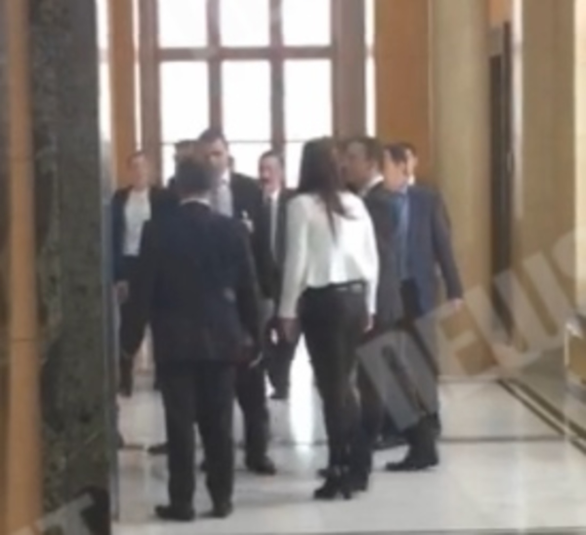 Χρυσαυγίτες στη βουλή