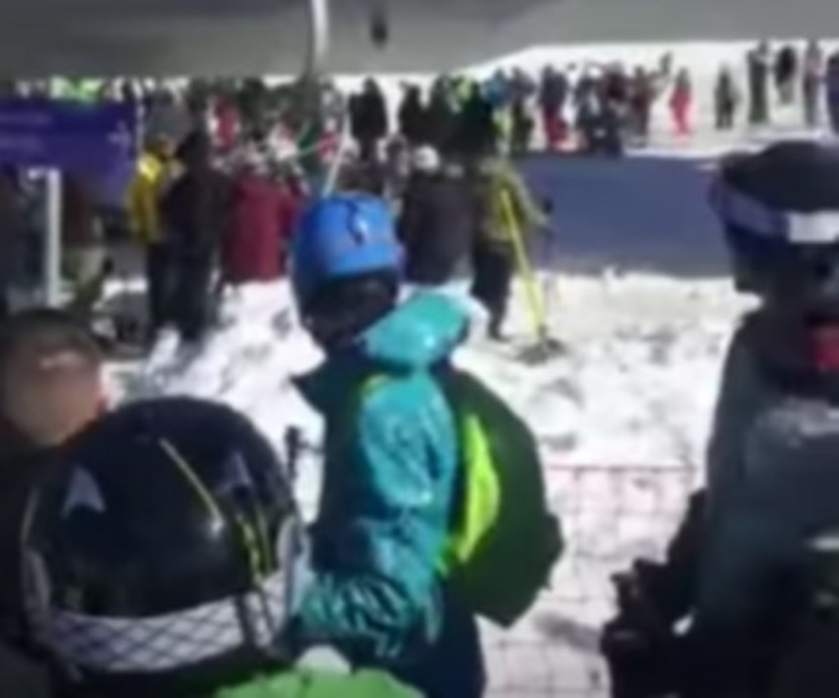 Ξύλο στο χιονοδρομικό Παρνασσού