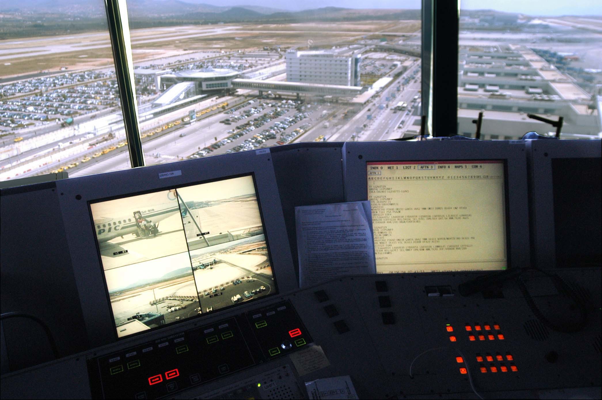 Πουλήθηκε το αεροδρόμιο Ελευθέριος Βενιζέλος – Καναδοί παίρνουν το μερίδιο της Hochtief αντι 1,1 δις ευρώ!