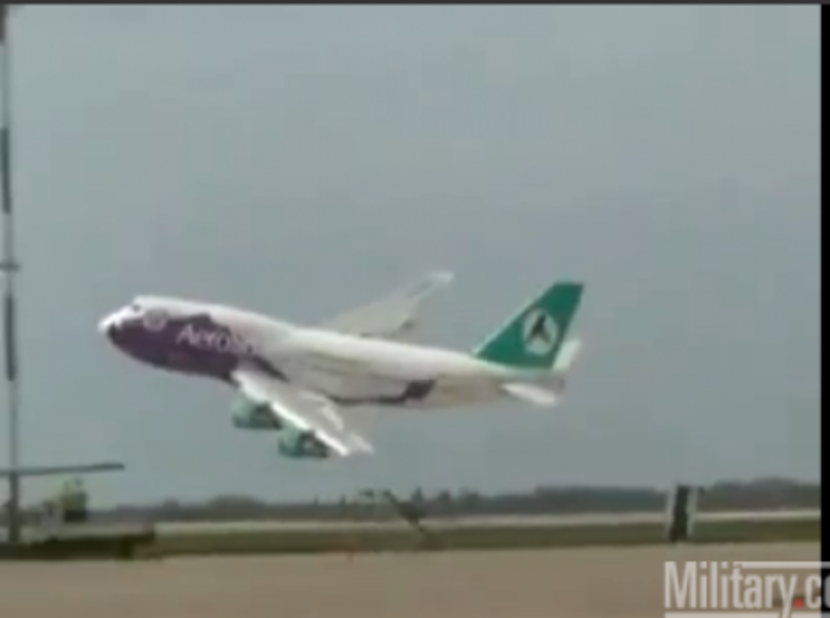 Boeing 747 κόβει την ανάσα – ΒΙΝΤΕΟ