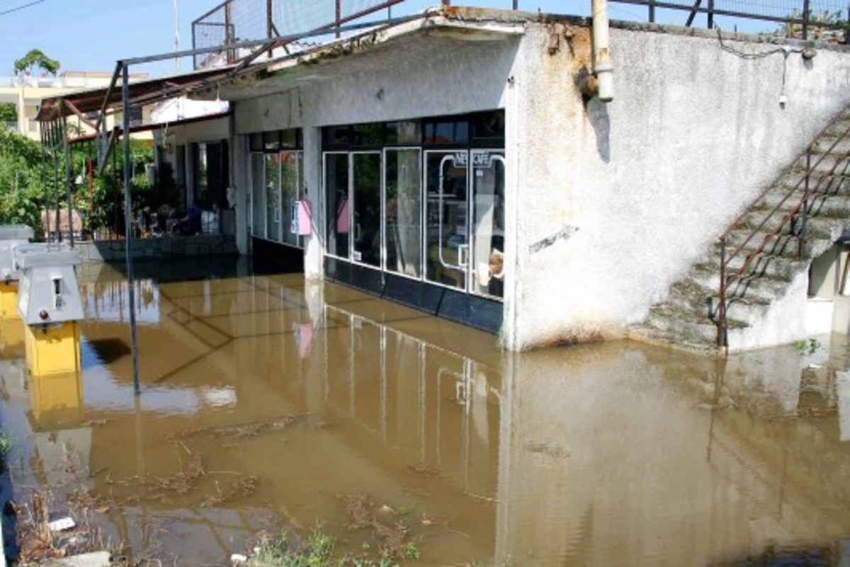 Καβάλα: Άνοιξαν οι ουρανοί