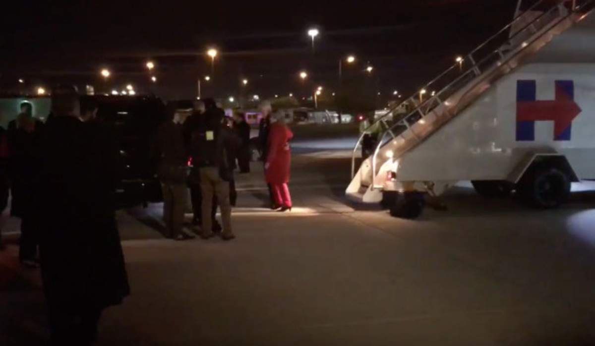 Υποβασταζόμενη η Χίλαρι Κλίντον