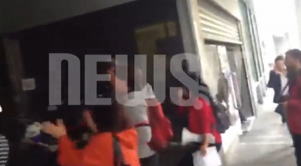 Καθαρίστριες εισβάλλουν στο υπουργείο