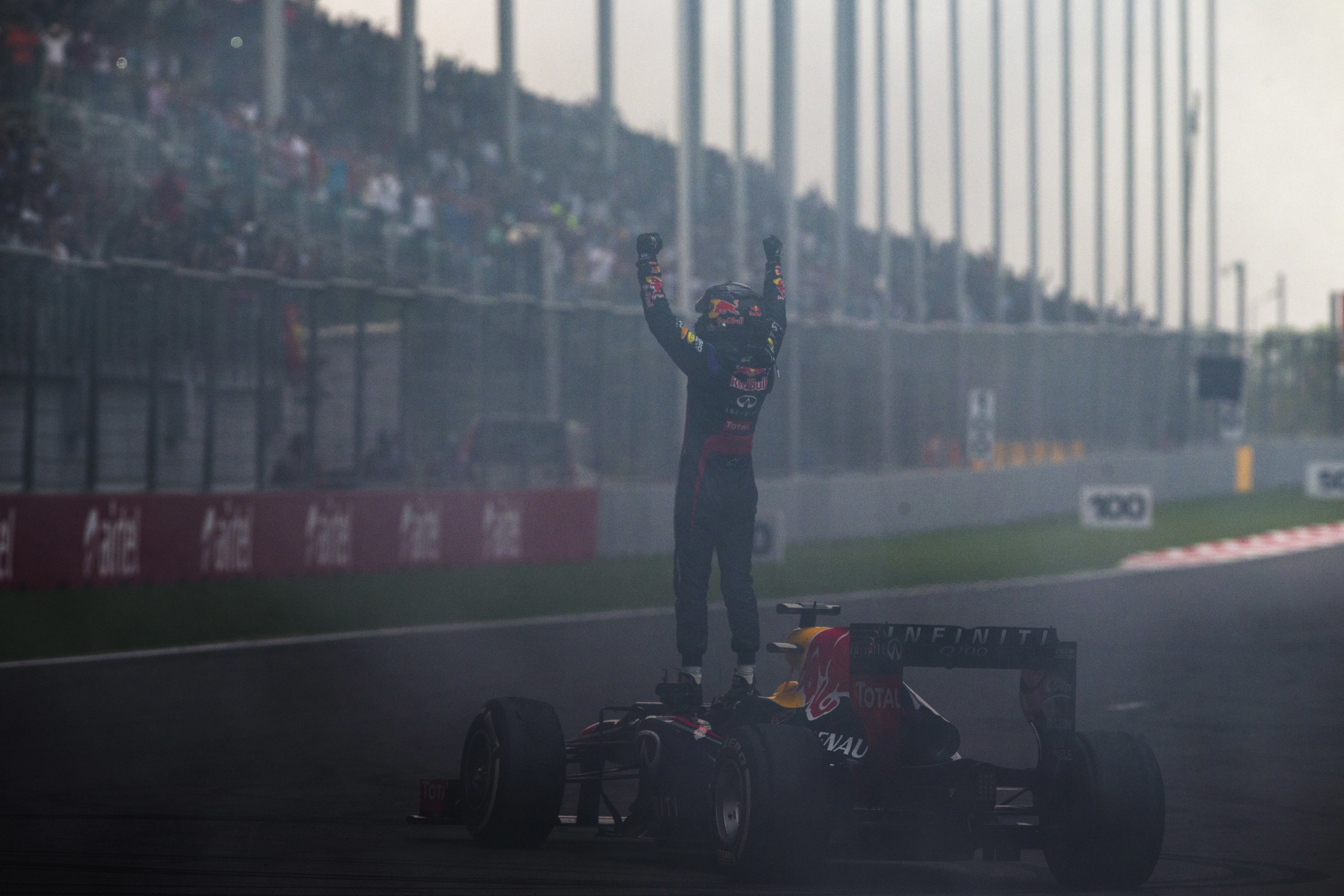 Formula 1: 25.000 ευρώ θα στοιχήσουν στην Red Bull τα πανηγύρια του Vettel (VIDEO)