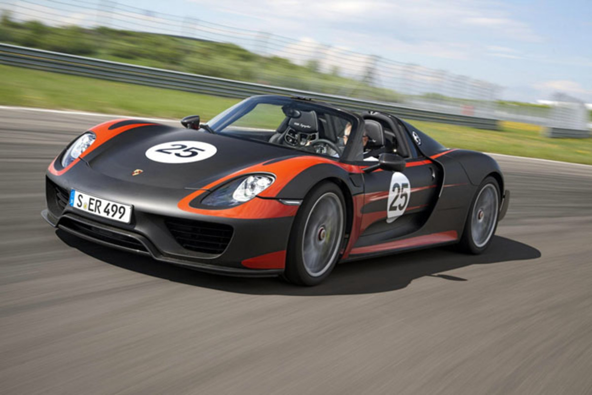 Δοκιμές υπό καύσωνα για τη νέα Porsche 918 Spyder (VIDEO)