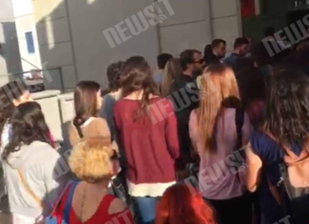 Είσοδος μαθητών για πανελλήνιες