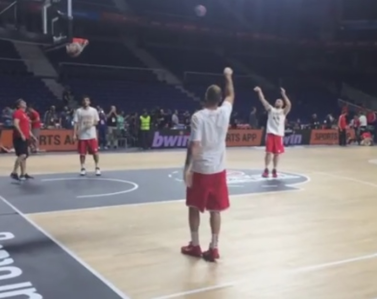 Τρίποντα προπόνησης από Σπανούλη