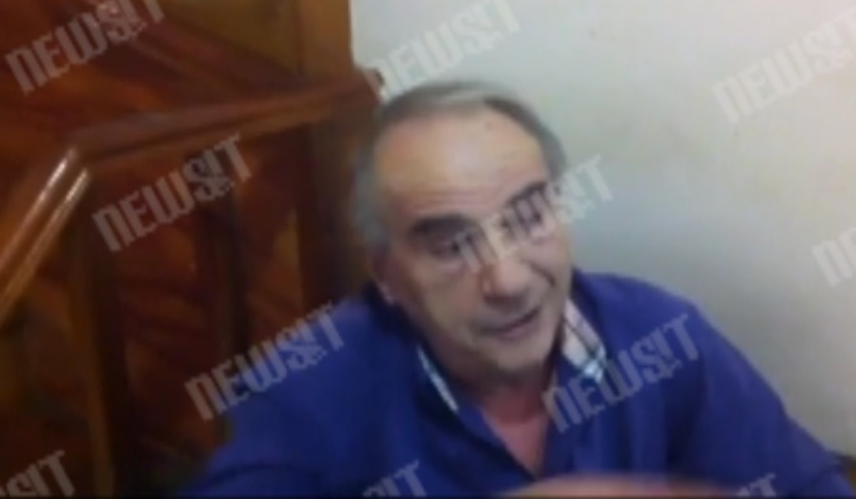 Ο Αλβανός έπινε αναψυκτικό