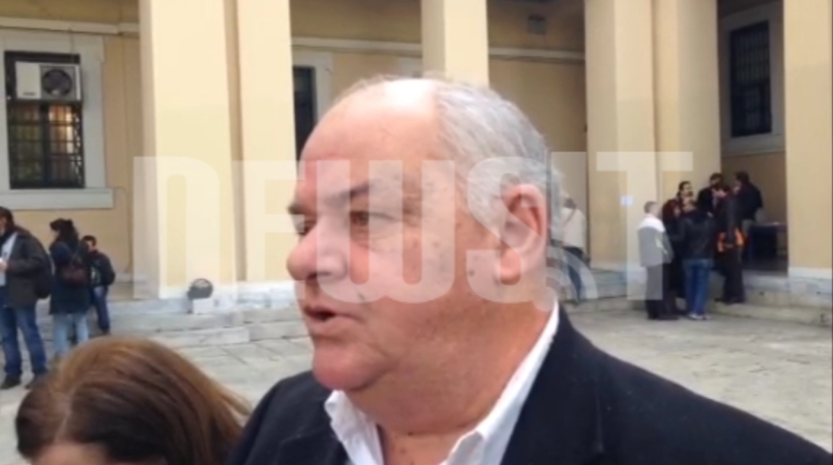 ”Να ανοίξει το πανεπιστήμιο”