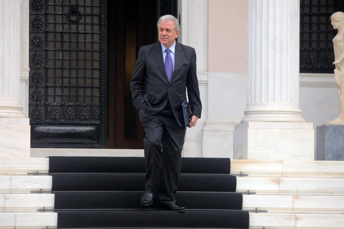 Αβραμόπουλος: Είμαι Νεοδημοκράτης – Ανυπόστατες οι φήμες για ΠτΔ με πρόταση ΣΥΡΙΖΑ