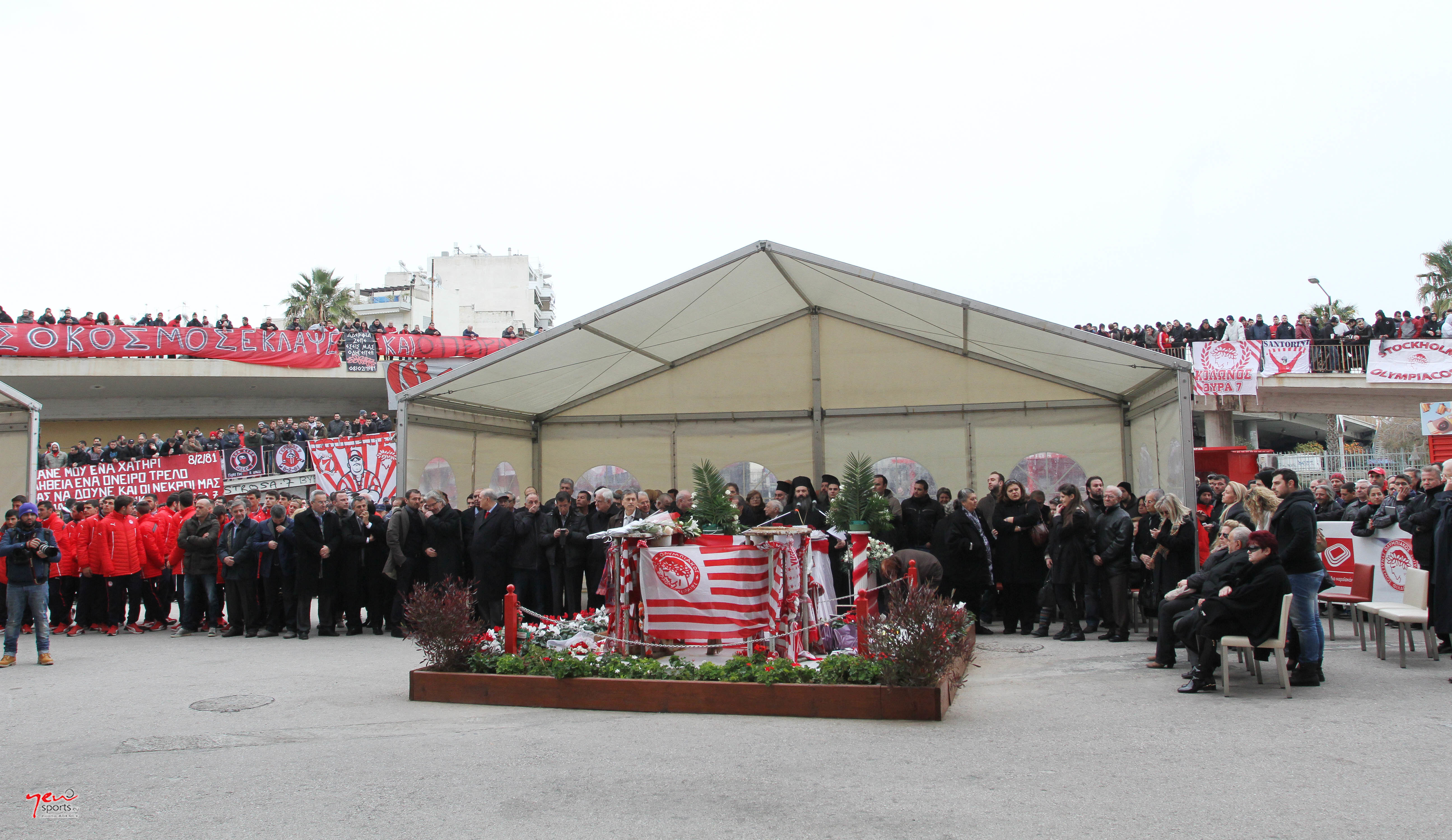 «Αδέρφια ζείτε, εσείς μας οδηγείτε»!