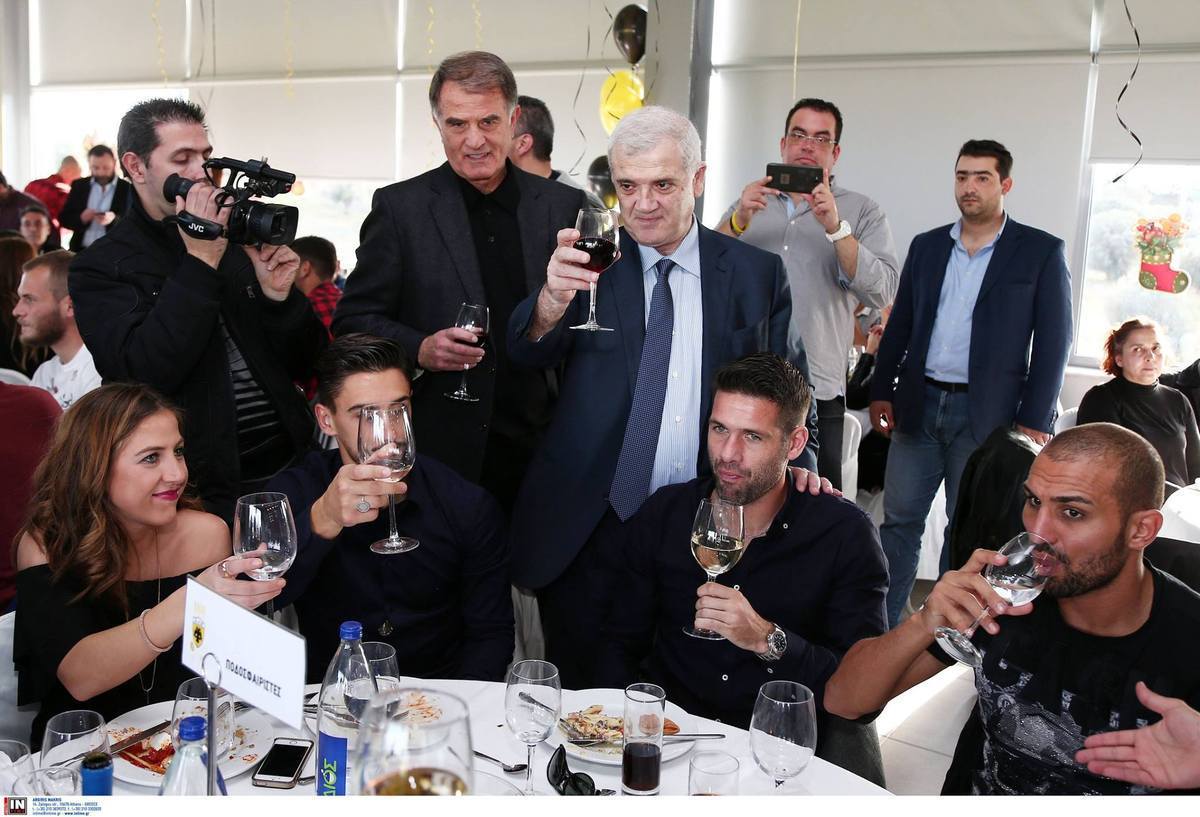 ΦΩΤΟ facebook.com/AEK.FC.OFFICIAL